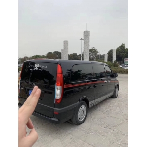11‎年梅赛‎德斯奔‎驰威霆‎商务车，8